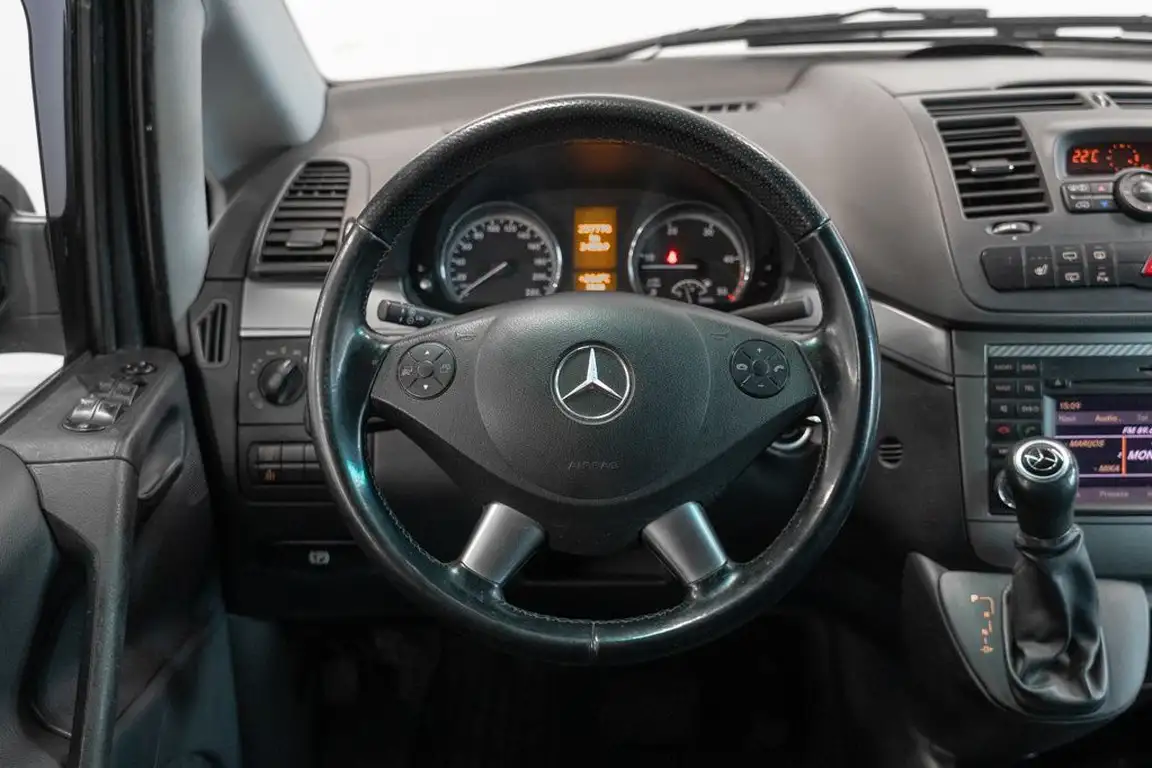 MERCEDES-BENZ VIANO