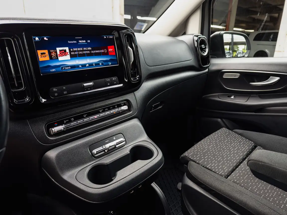 MERCEDES-BENZ VITO