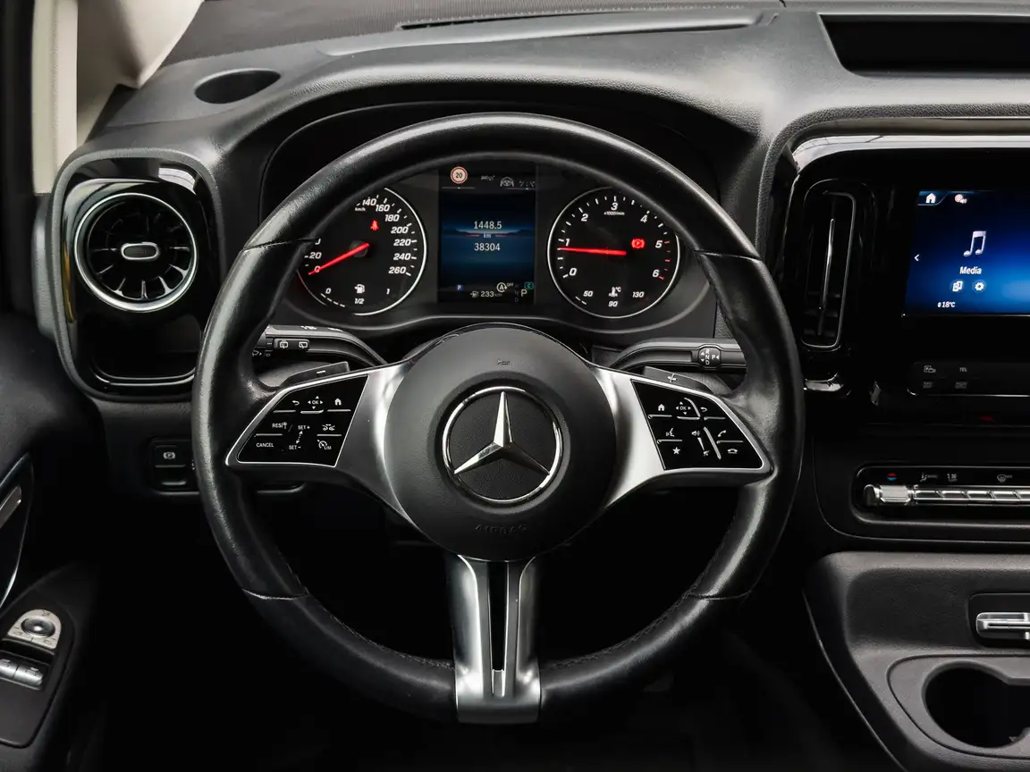 MERCEDES-BENZ VITO