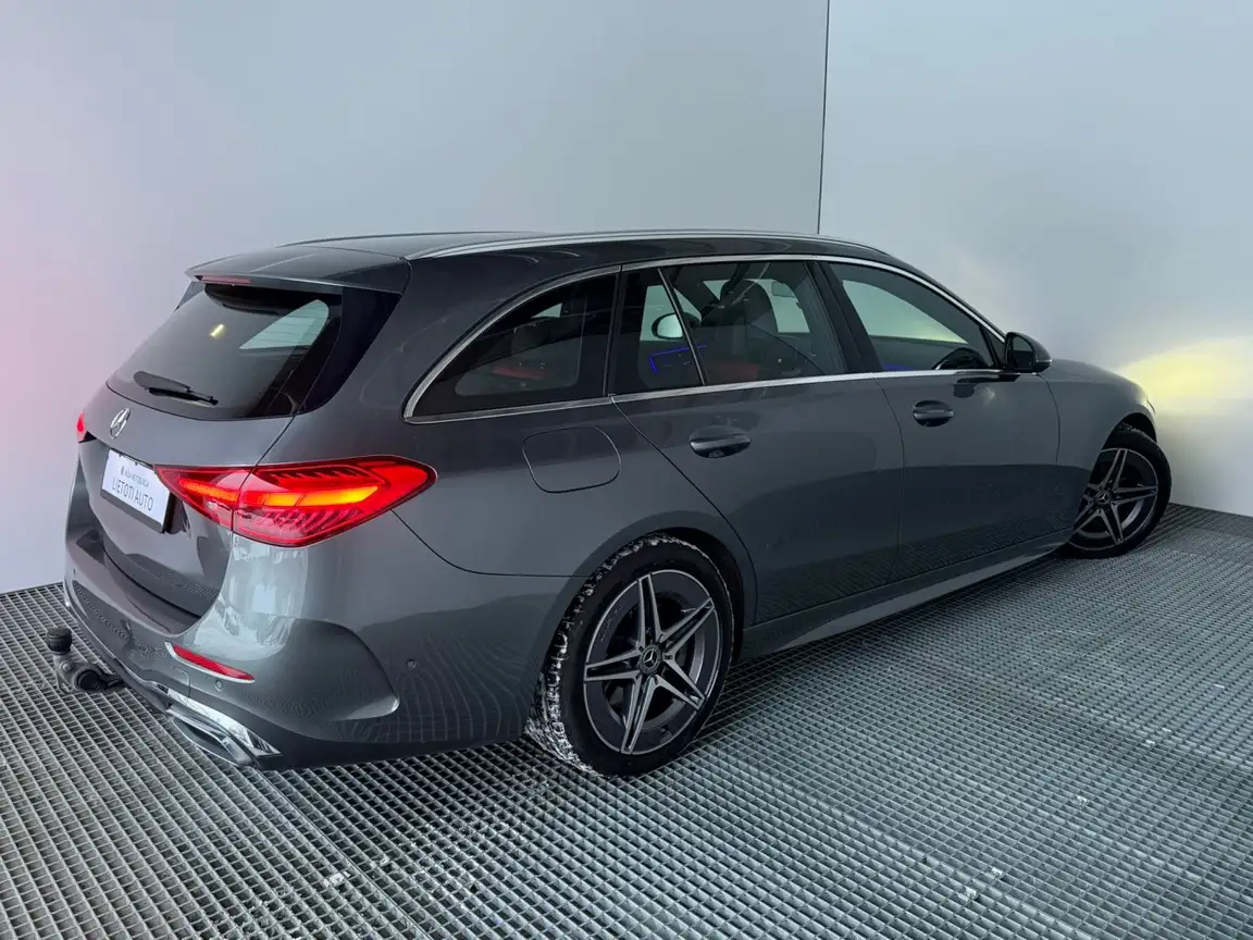 MERCEDES-BENZ C-CLASS