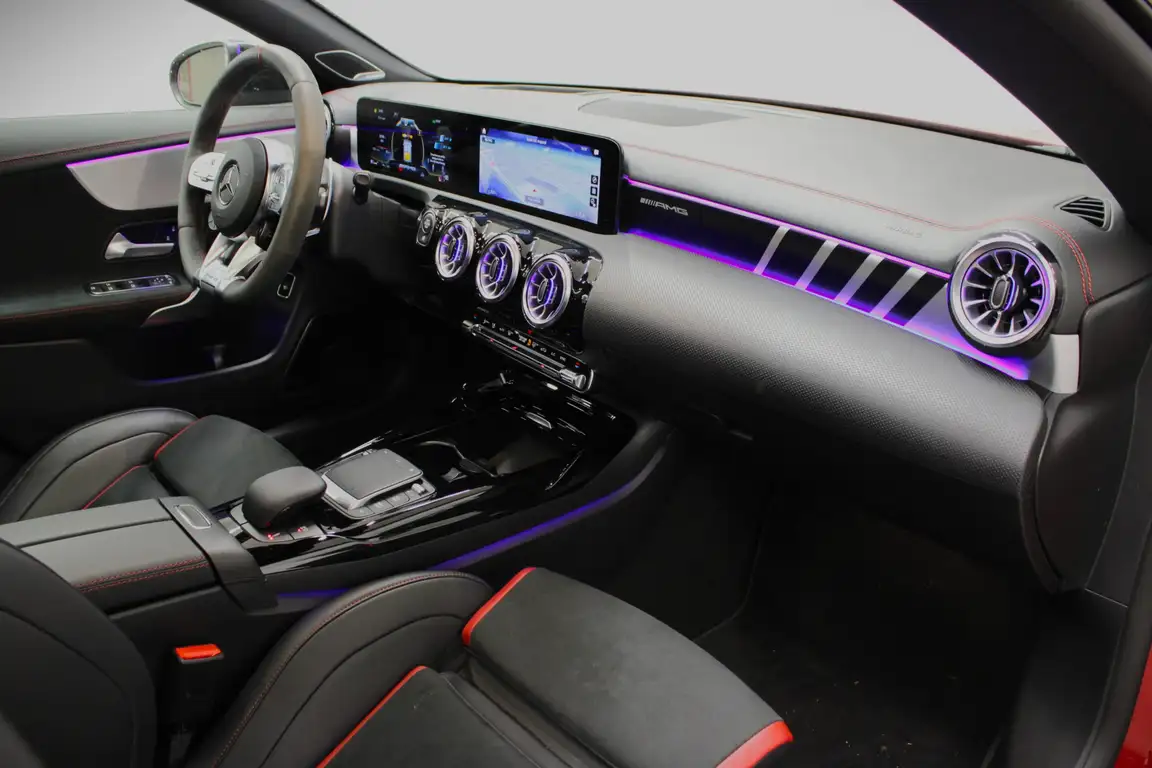 MERCEDES-BENZ CLA KLASS