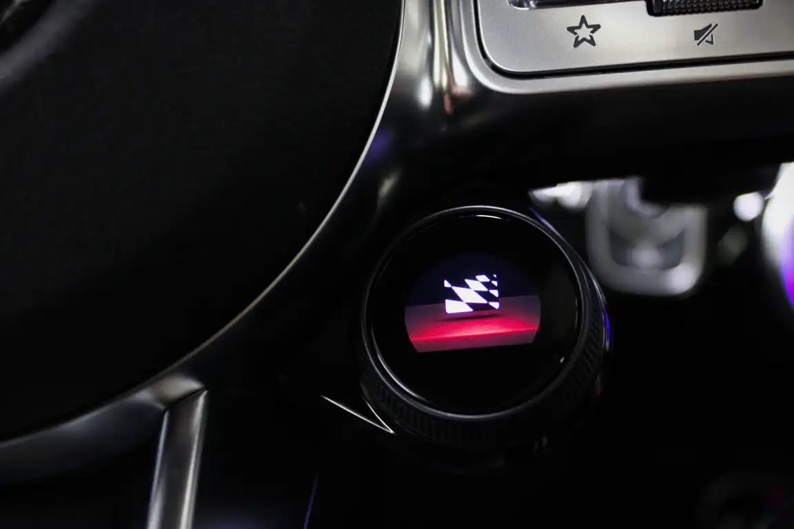 MERCEDES-BENZ CLA KLASS