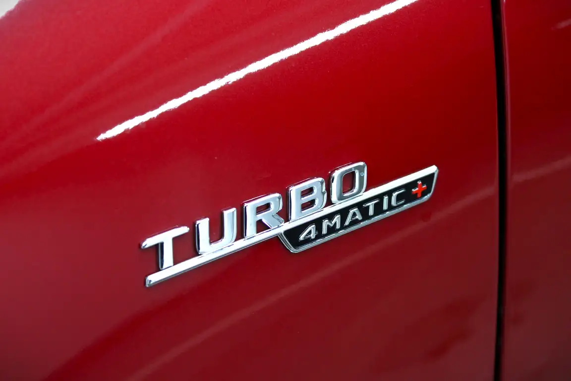 MERCEDES-BENZ CLA KLASS