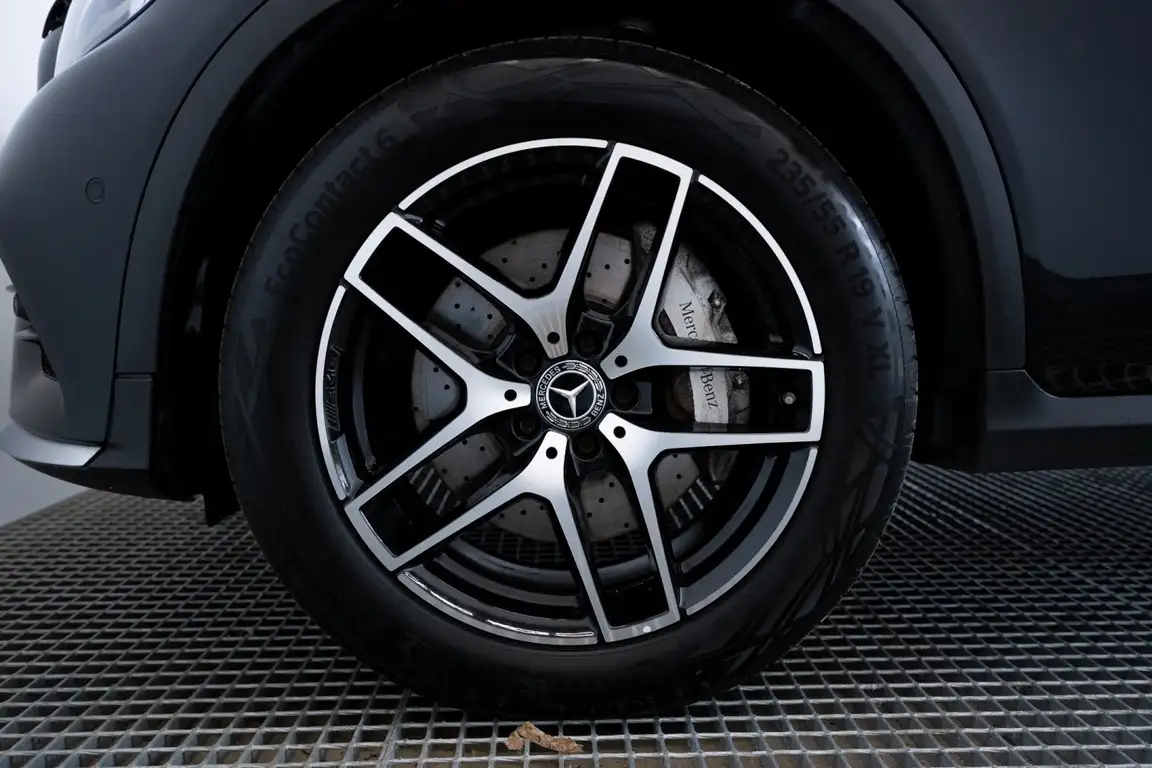 MERCEDES-BENZ GLC