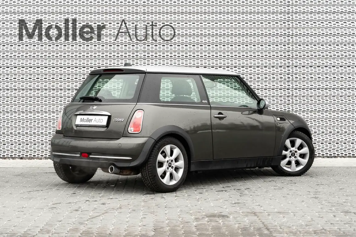 MINI HATCH