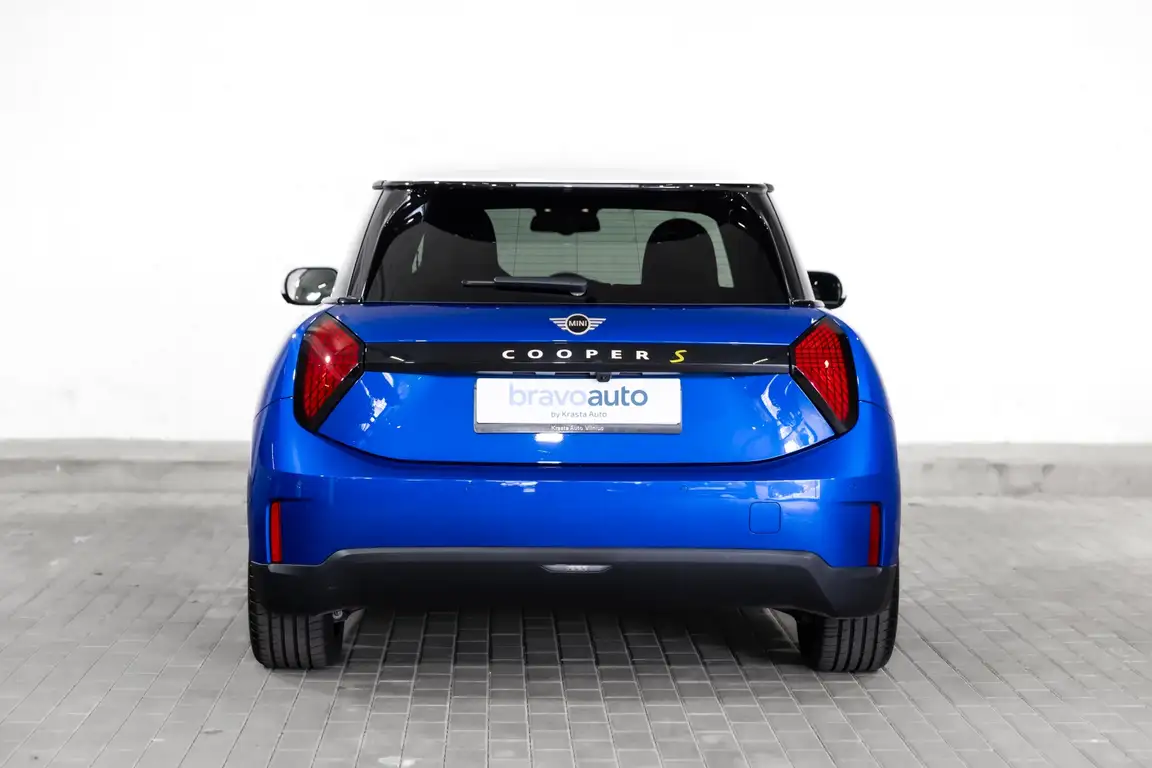 MINI HATCH