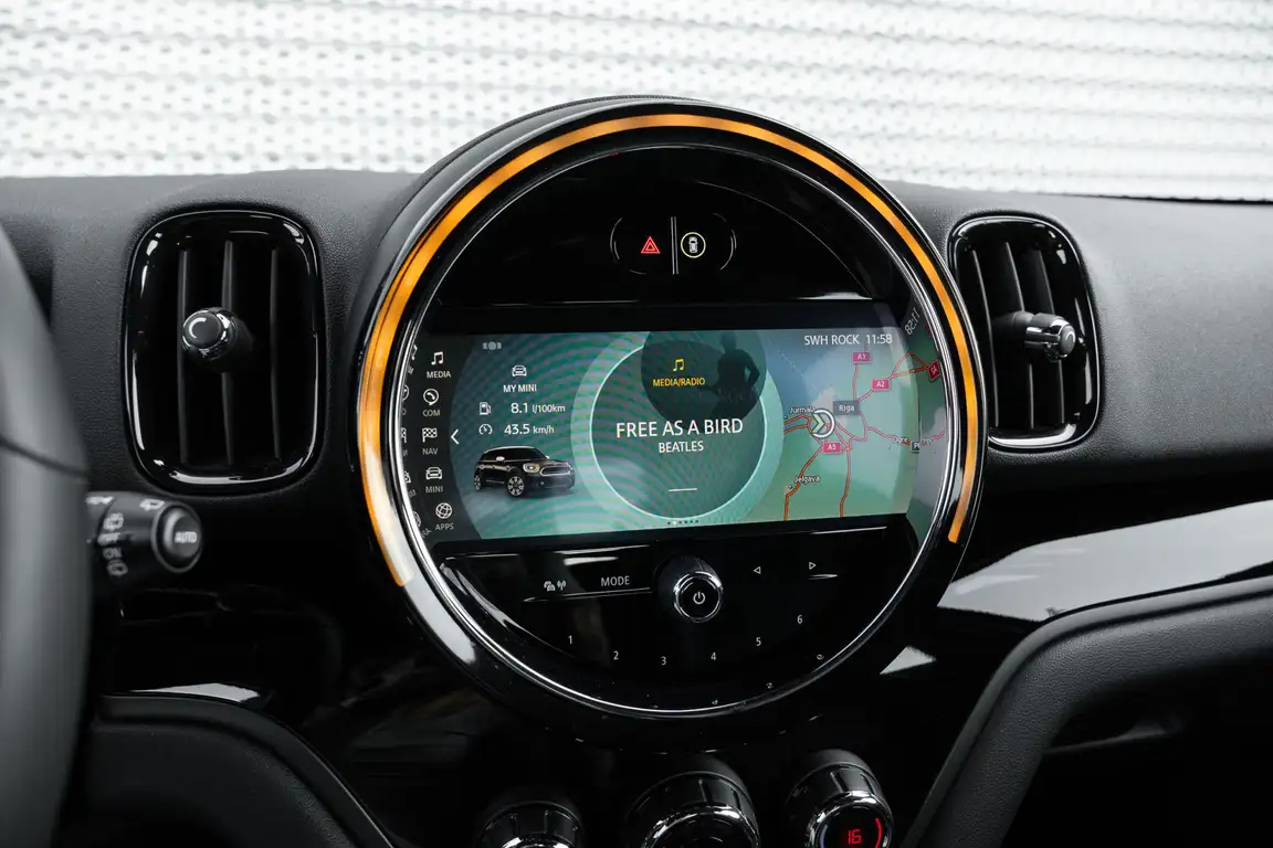 MINI COUNTRYMAN
