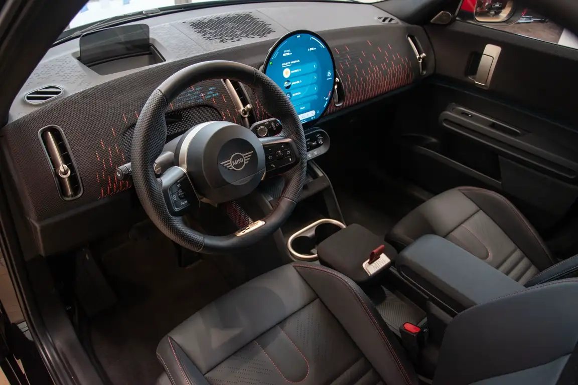 MINI COUNTRYMAN