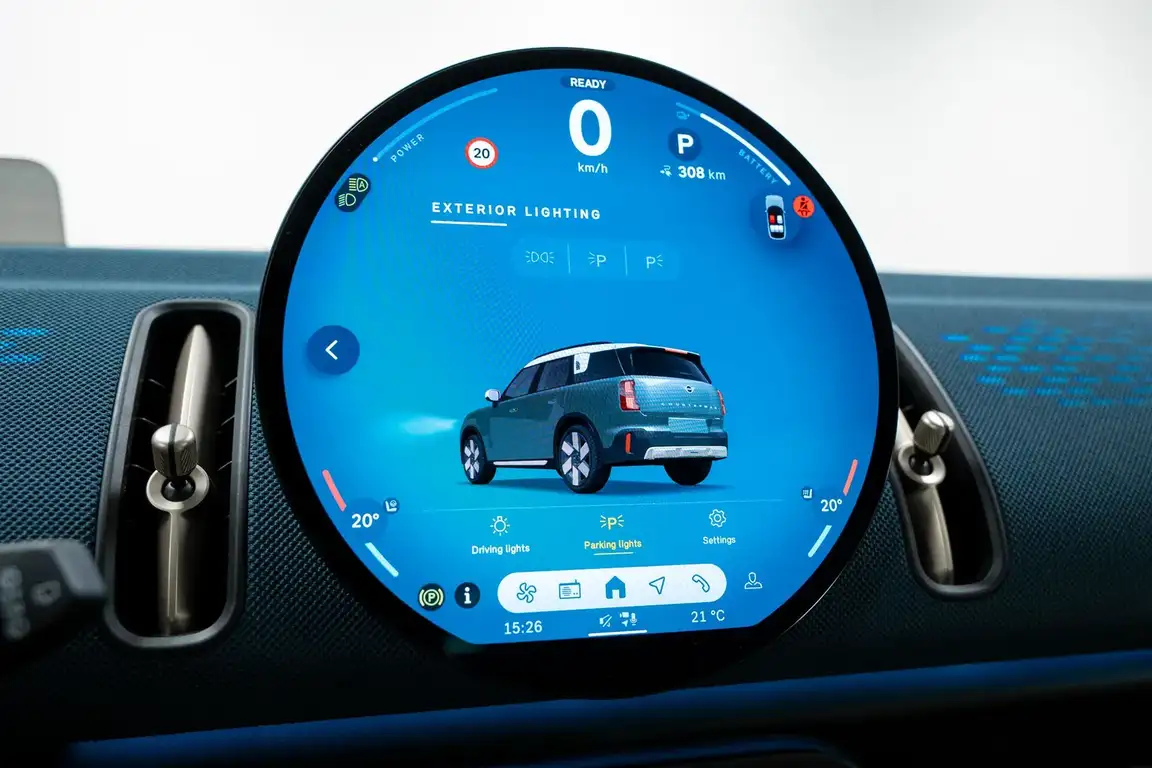 MINI COUNTRYMAN