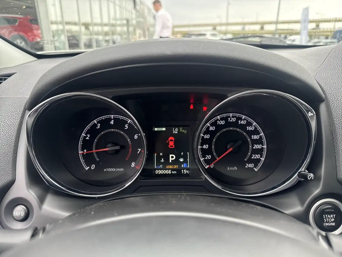 MITSUBISHI ASX