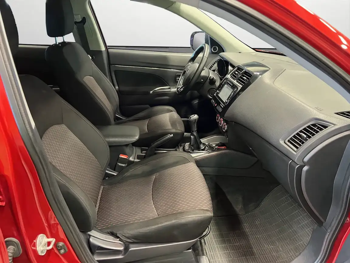 MITSUBISHI ASX