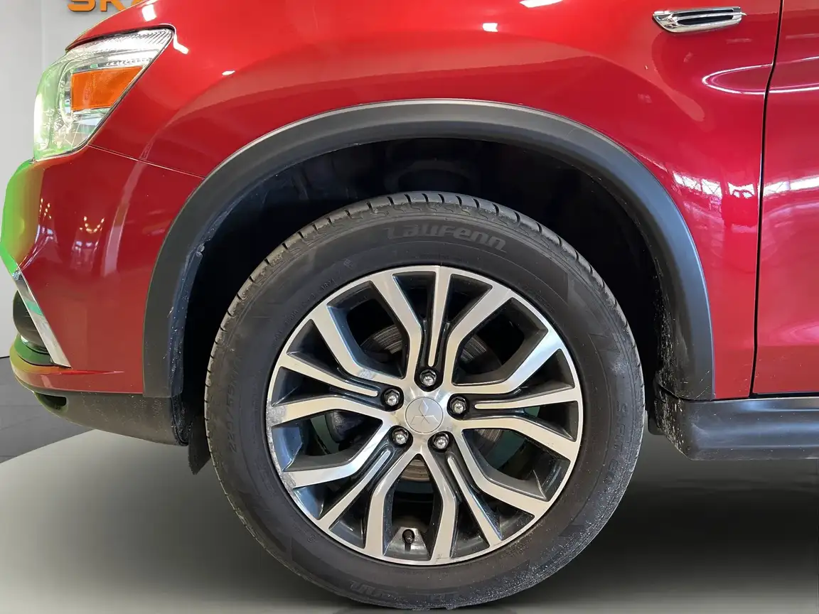 MITSUBISHI ASX