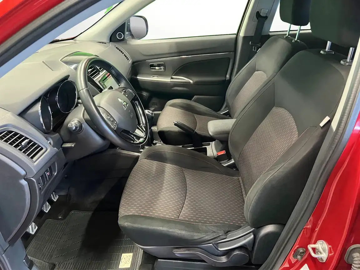 MITSUBISHI ASX