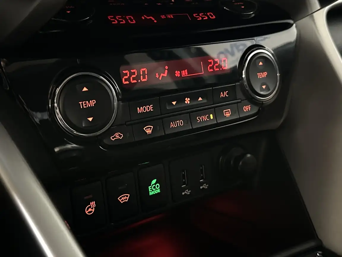 MITSUBISHI ECLIPSE CROSS