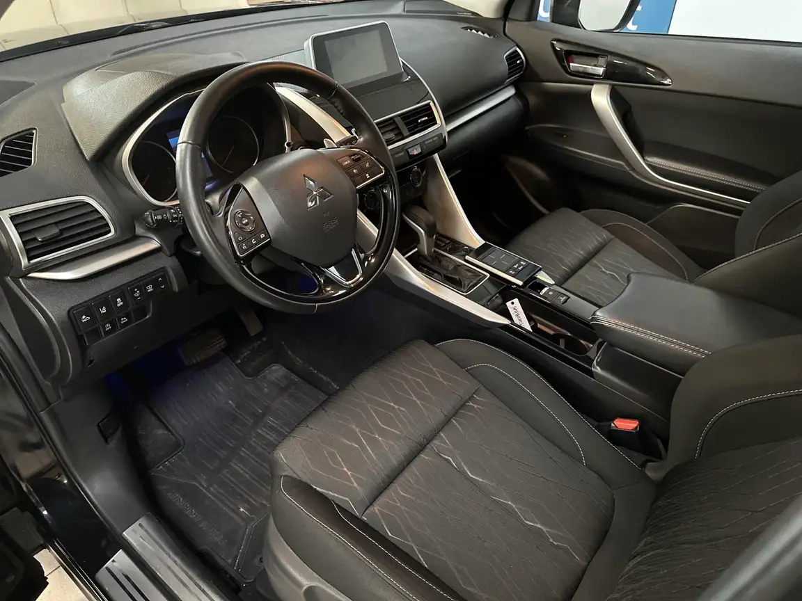 MITSUBISHI ECLIPSE CROSS