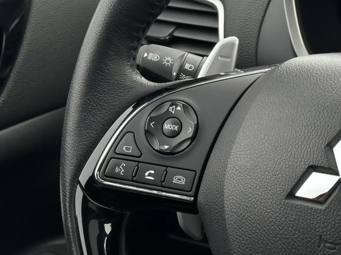 MITSUBISHI ECLIPSE CROSS