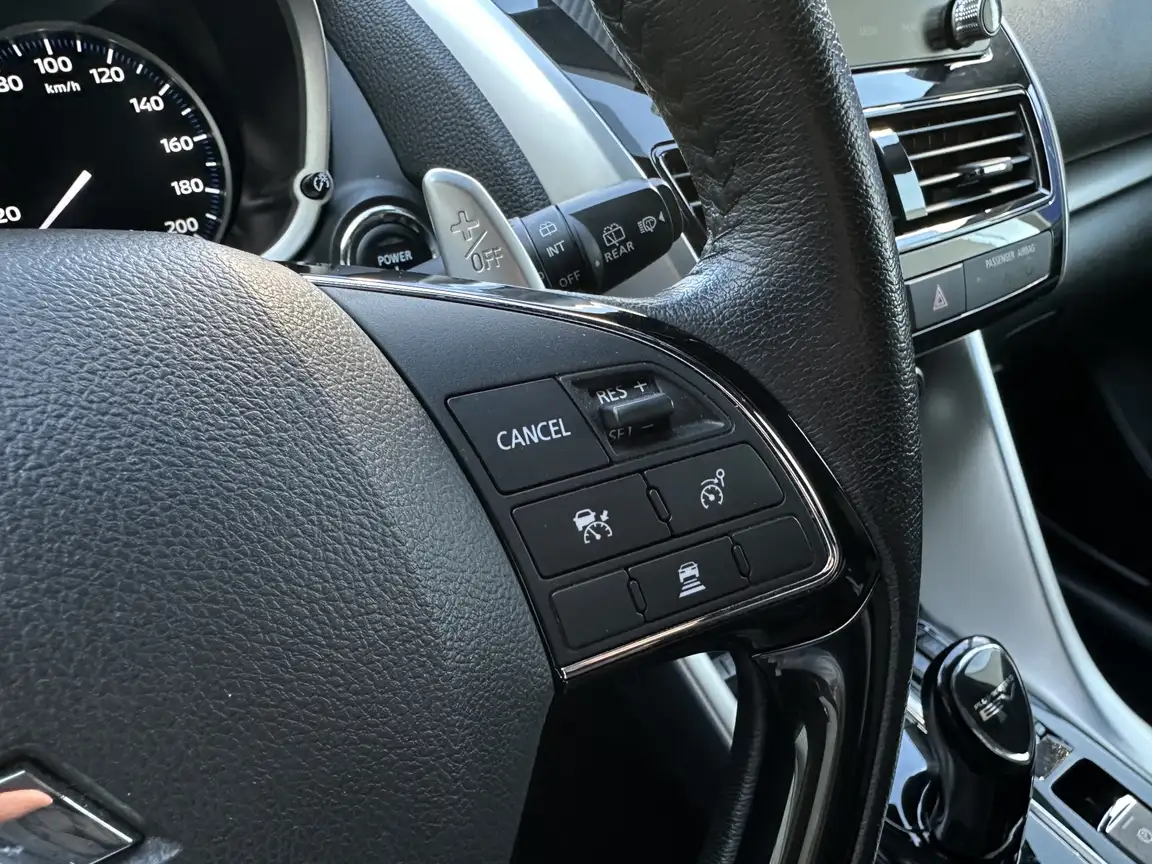 MITSUBISHI ECLIPSE CROSS