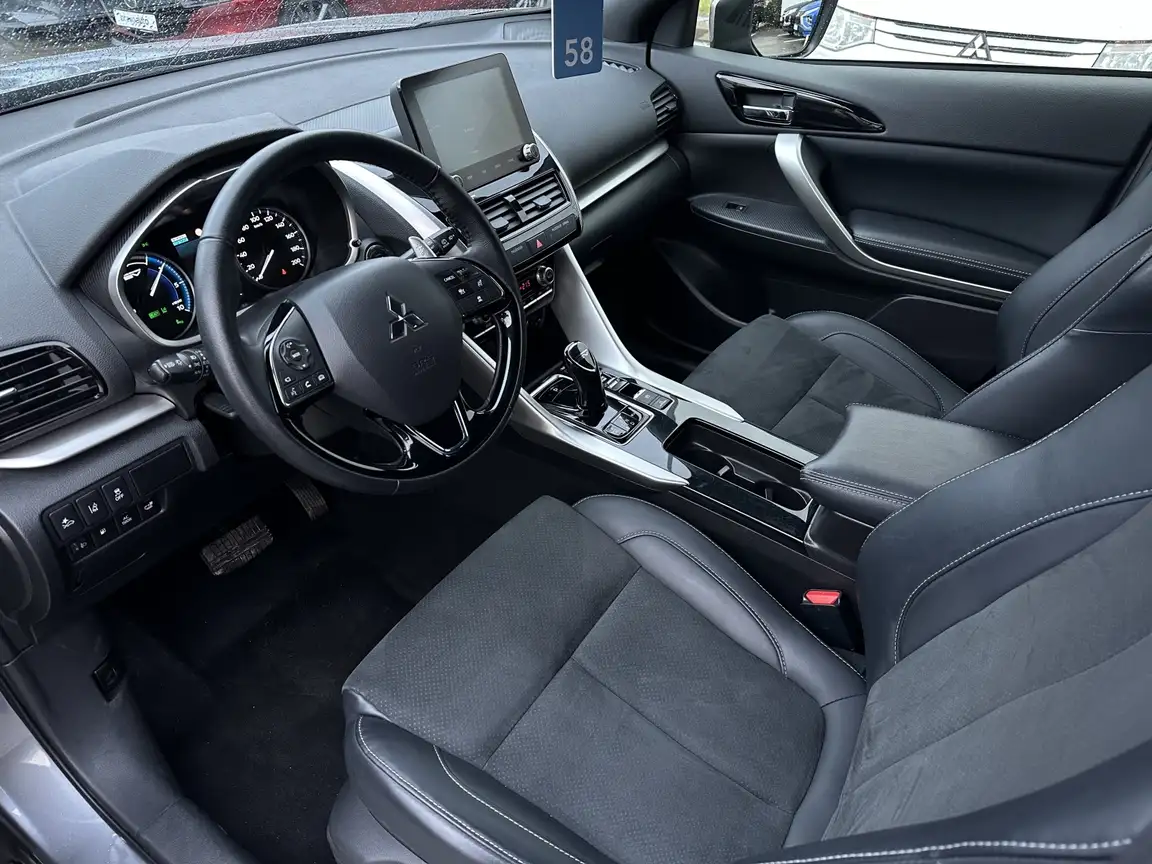 MITSUBISHI ECLIPSE CROSS