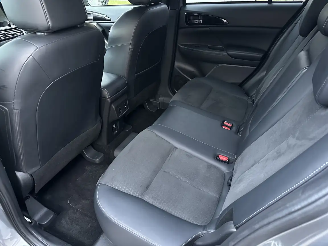 MITSUBISHI ECLIPSE CROSS