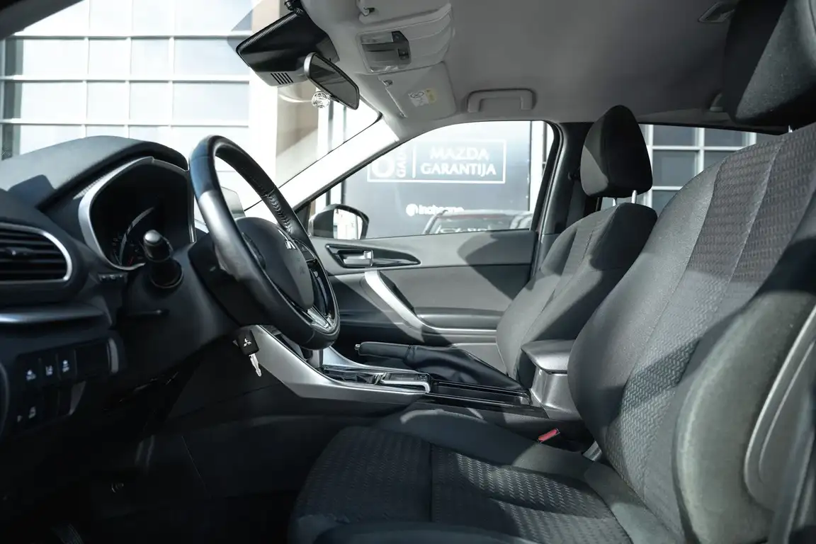 MITSUBISHI ECLIPSE CROSS