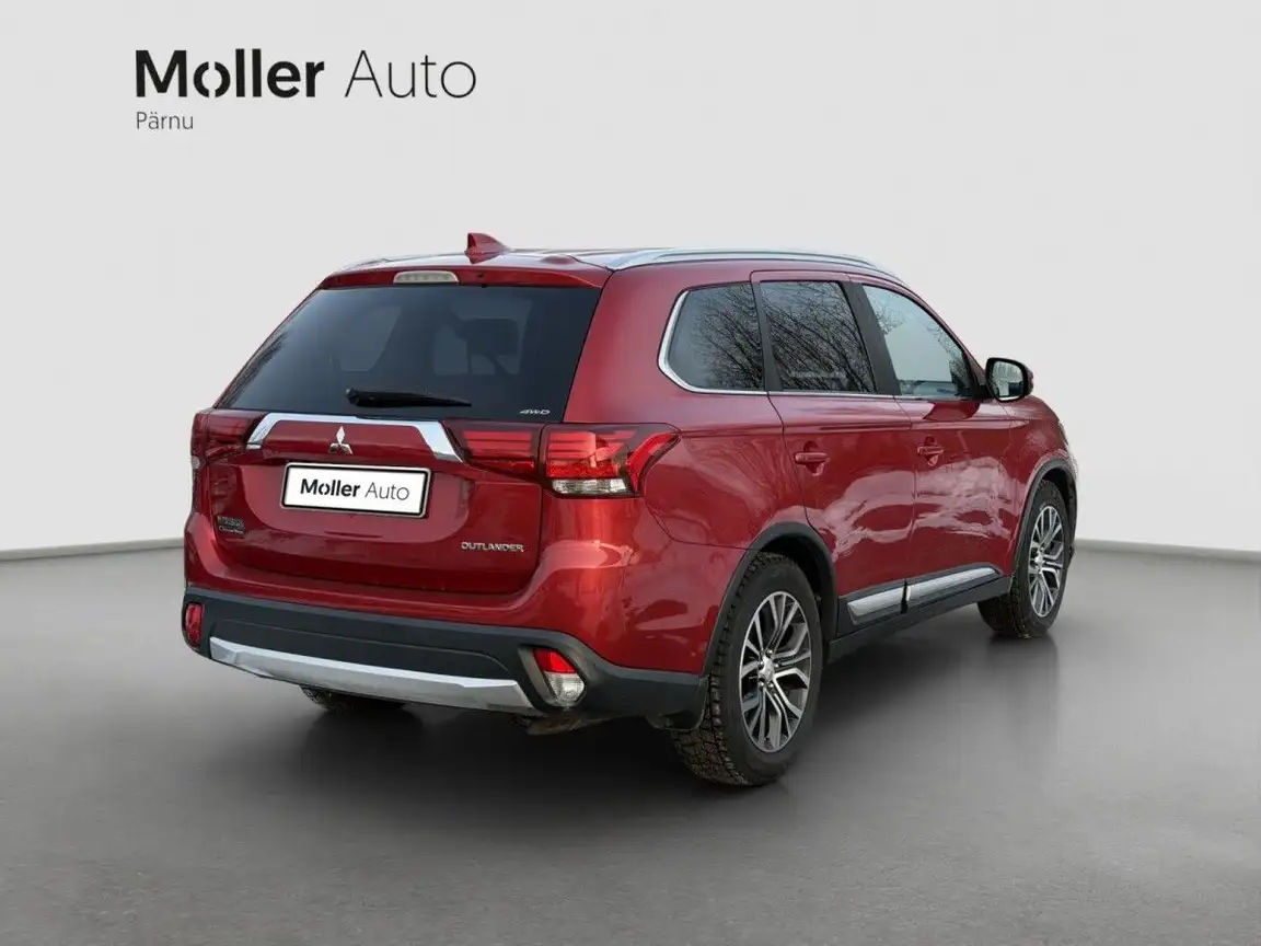 MITSUBISHI OUTLANDER