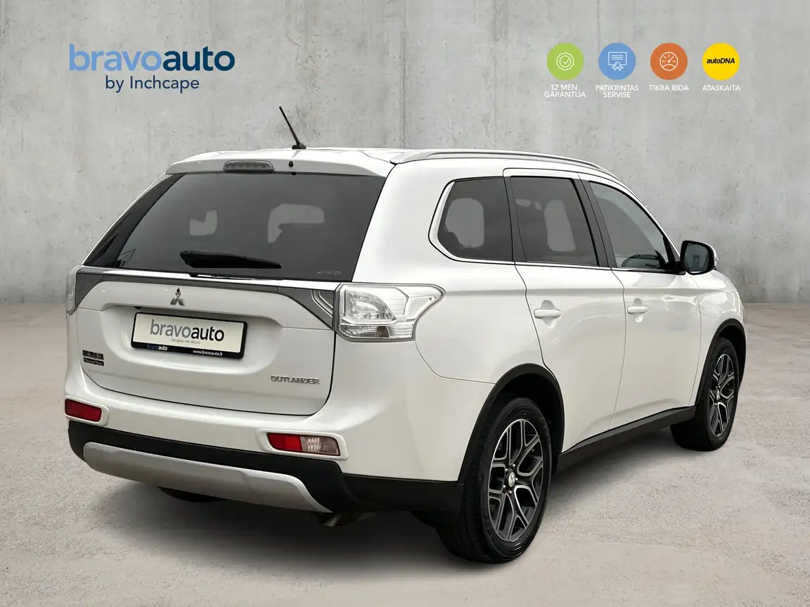 MITSUBISHI OUTLANDER