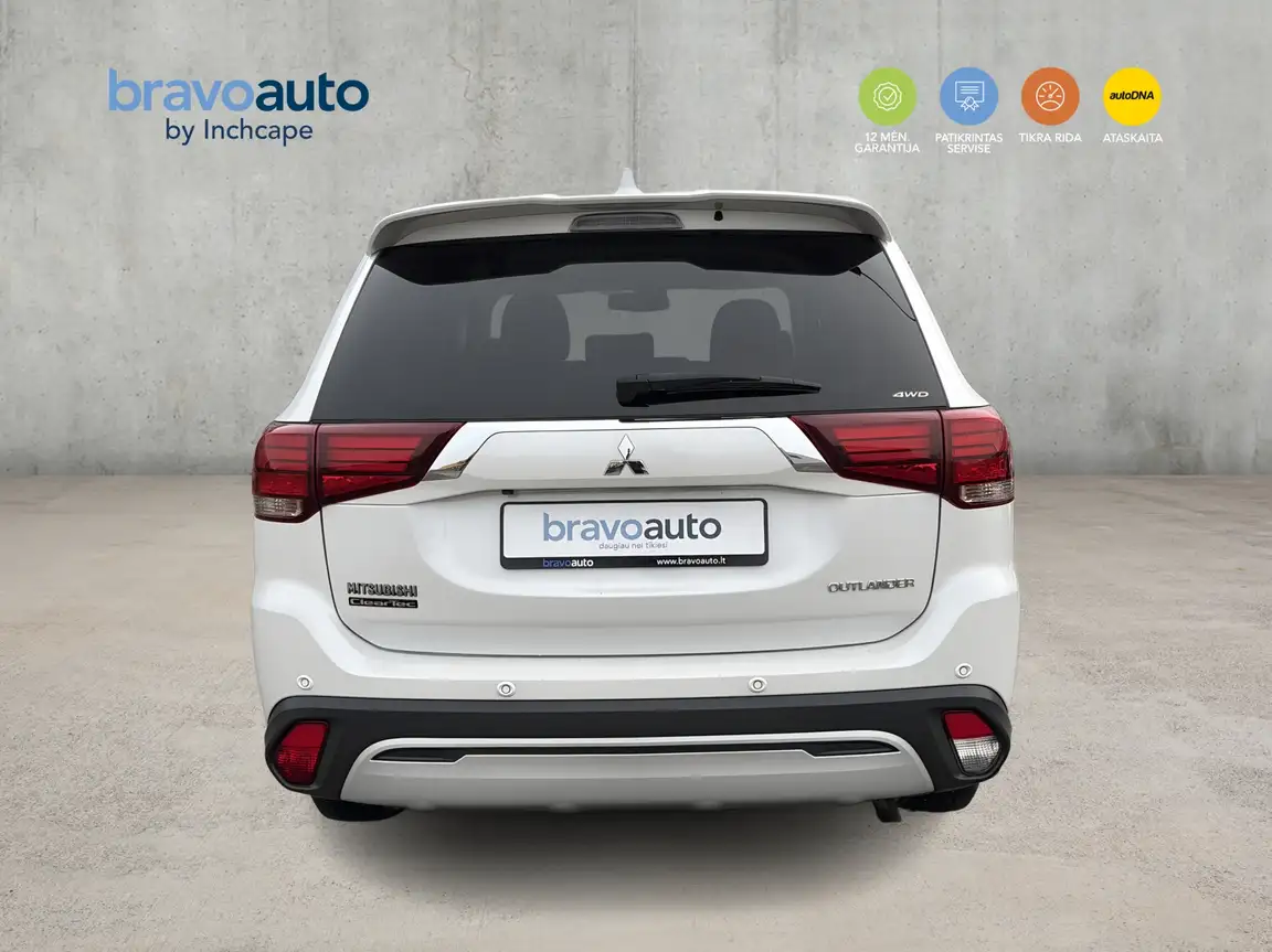 MITSUBISHI OUTLANDER