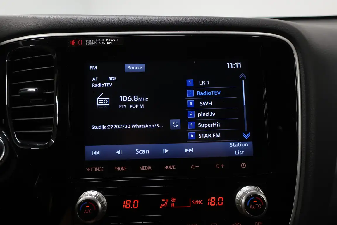 MITSUBISHI OUTLANDER