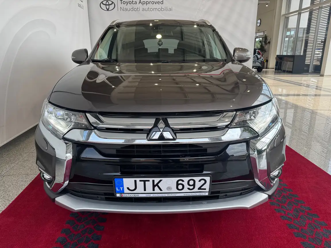 MITSUBISHI OUTLANDER
