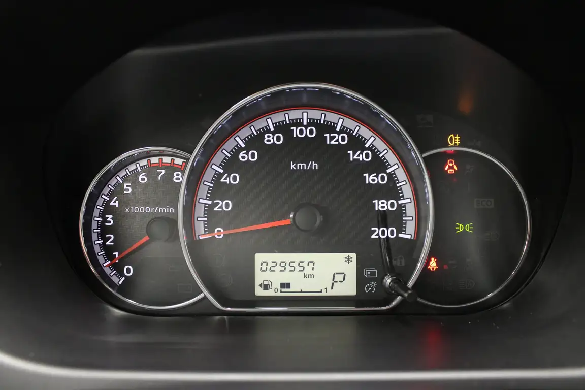 MITSUBISHI SPACE STAR