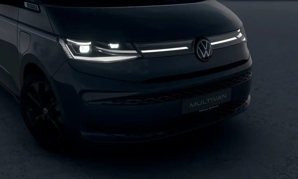 VOLKSWAGEN MULTIVAN