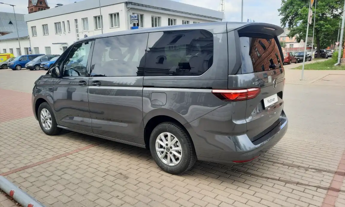 VOLKSWAGEN MULTIVAN