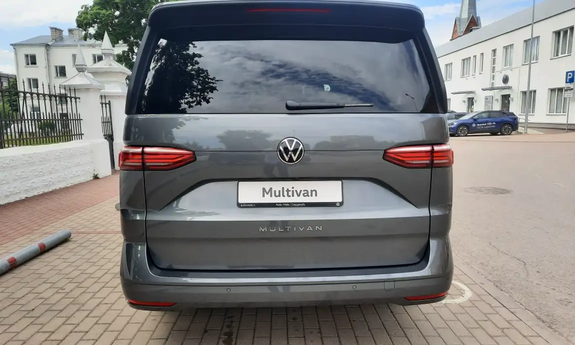 VOLKSWAGEN MULTIVAN