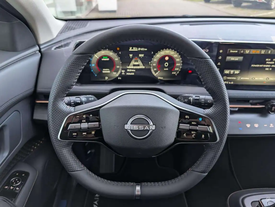 NISSAN ARIYA