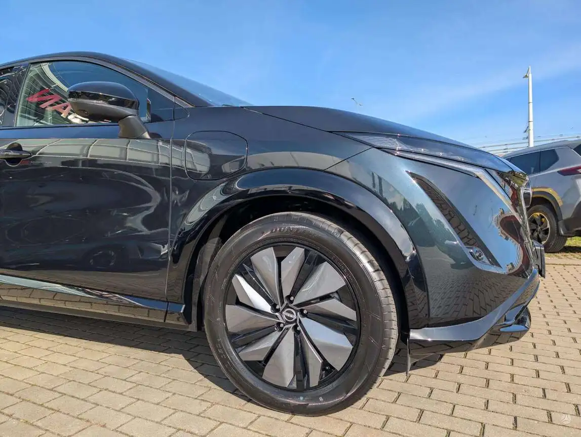 NISSAN ARIYA