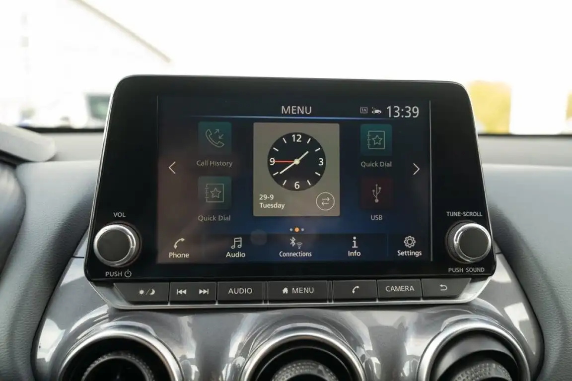 NISSAN JUKE