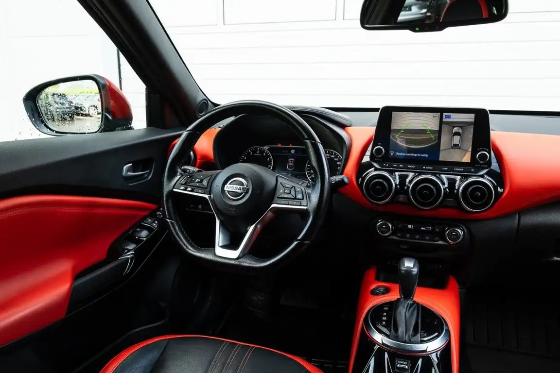 NISSAN JUKE
