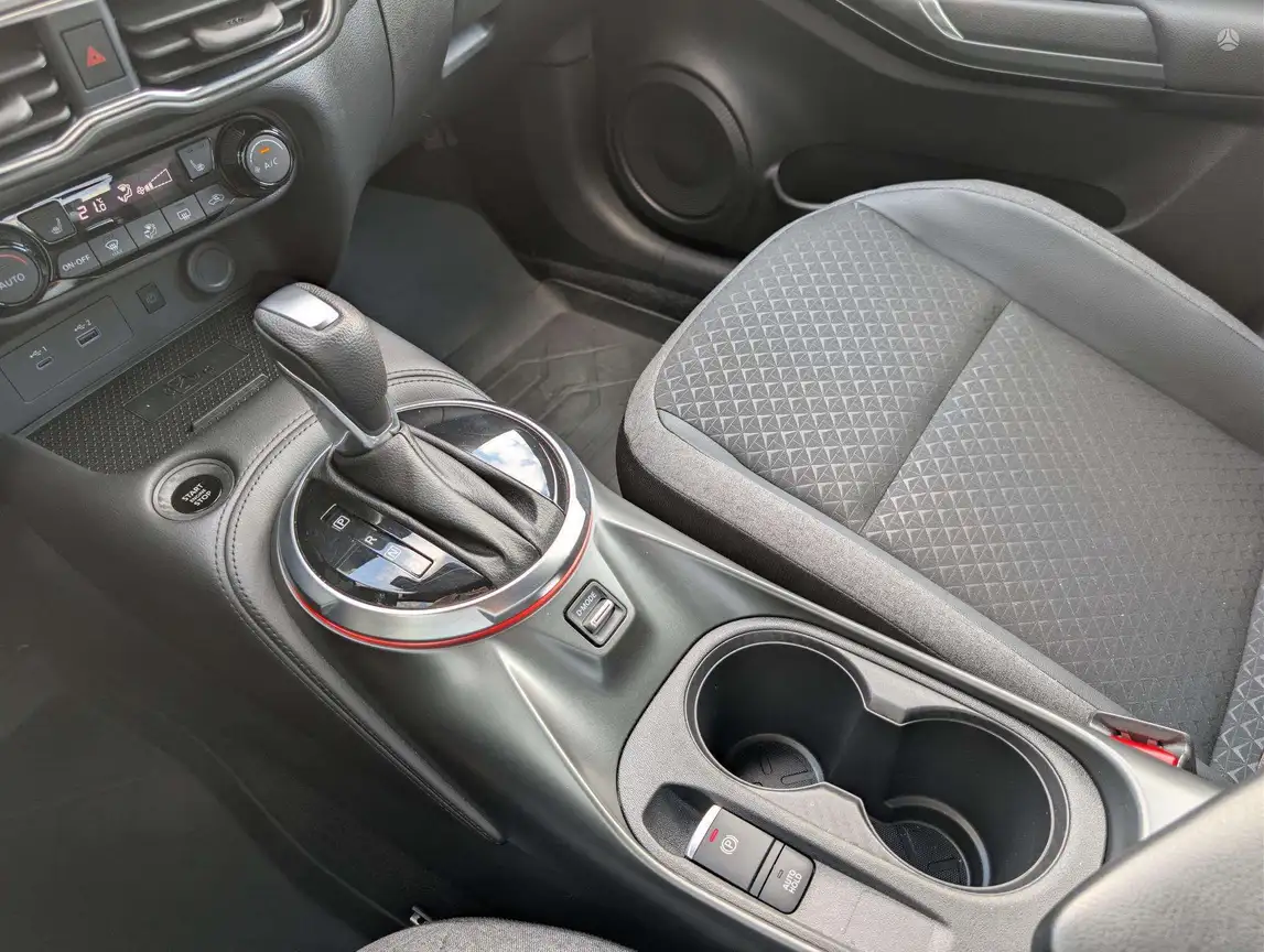 NISSAN JUKE