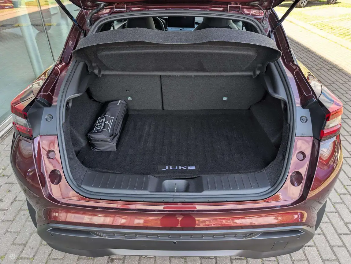 NISSAN JUKE