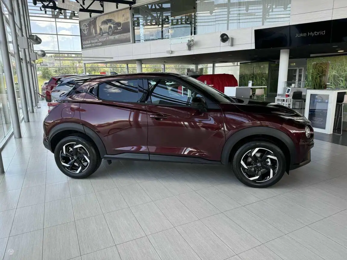 NISSAN JUKE