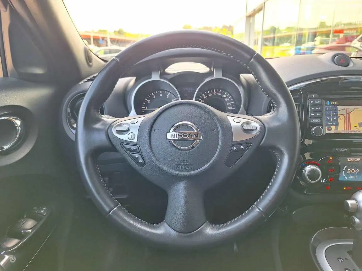 NISSAN JUKE