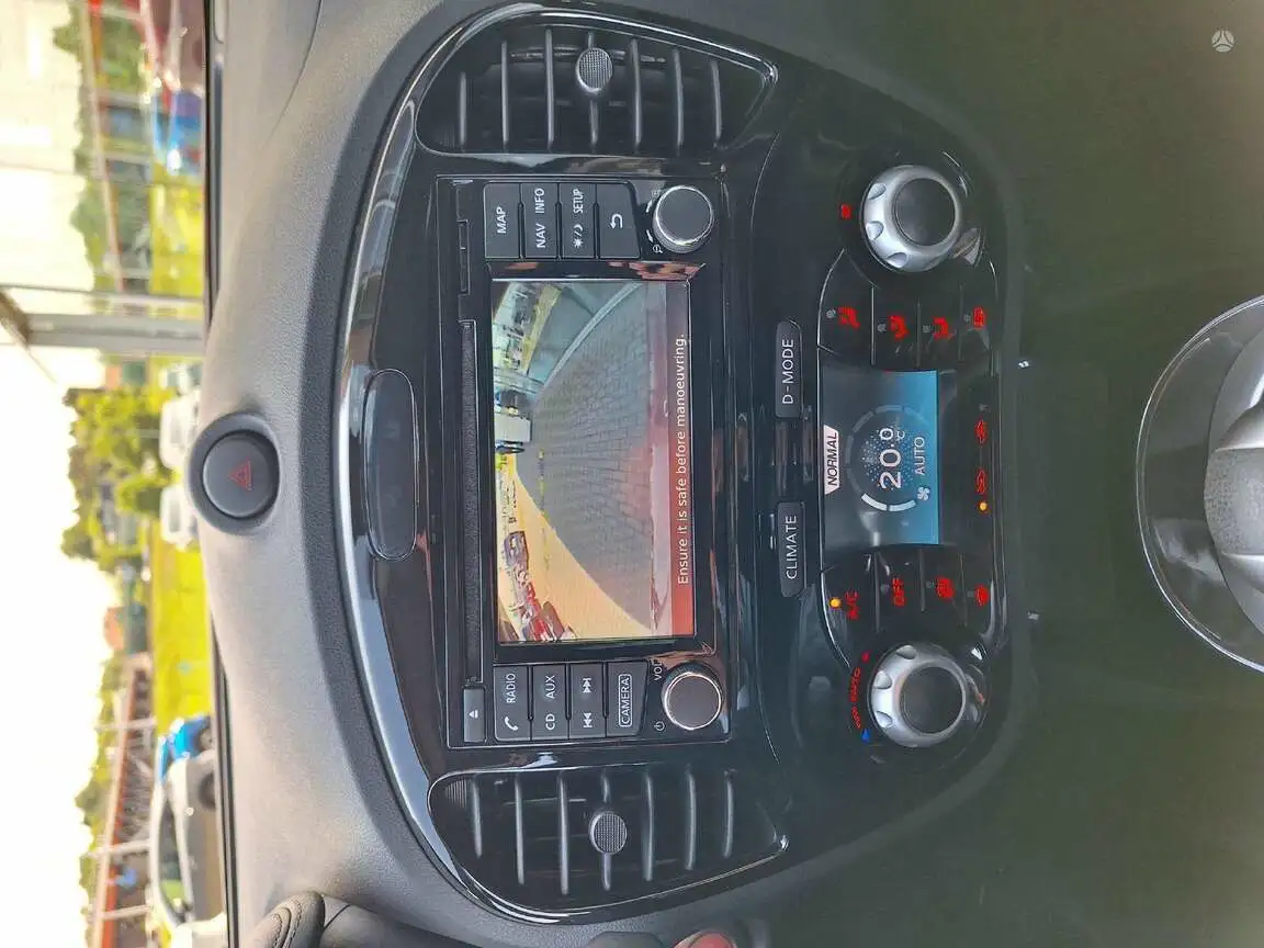 NISSAN JUKE
