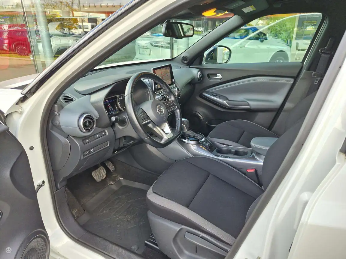 NISSAN JUKE