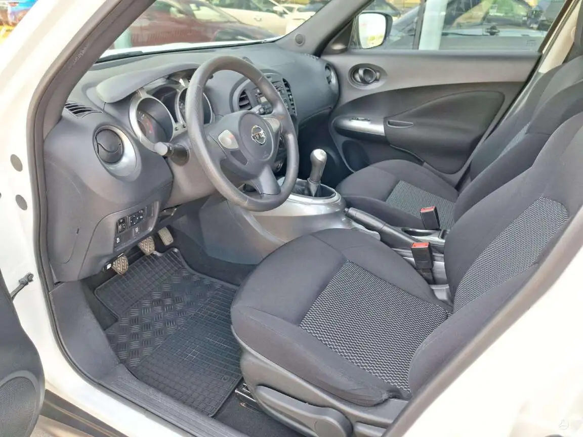 NISSAN JUKE