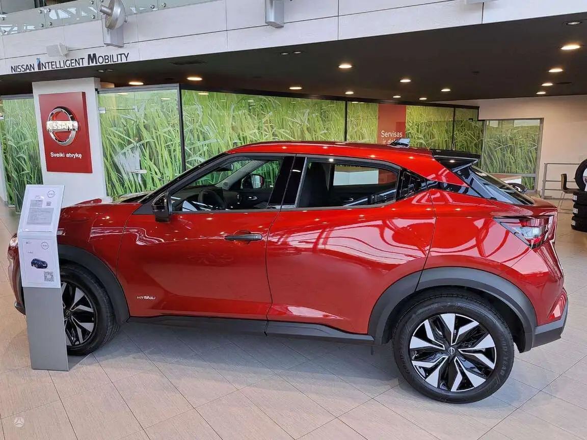 NISSAN JUKE
