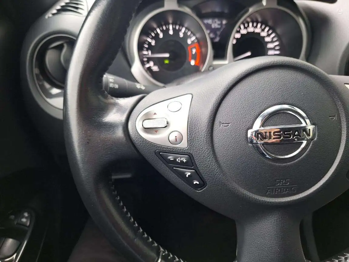 NISSAN JUKE