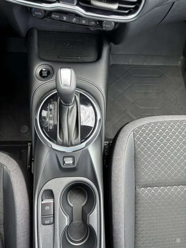 NISSAN JUKE