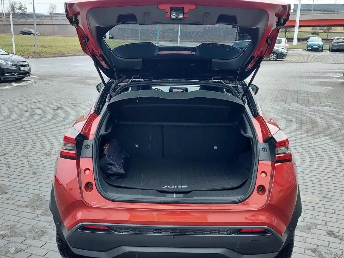 NISSAN JUKE