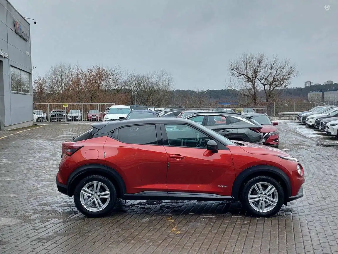 NISSAN JUKE