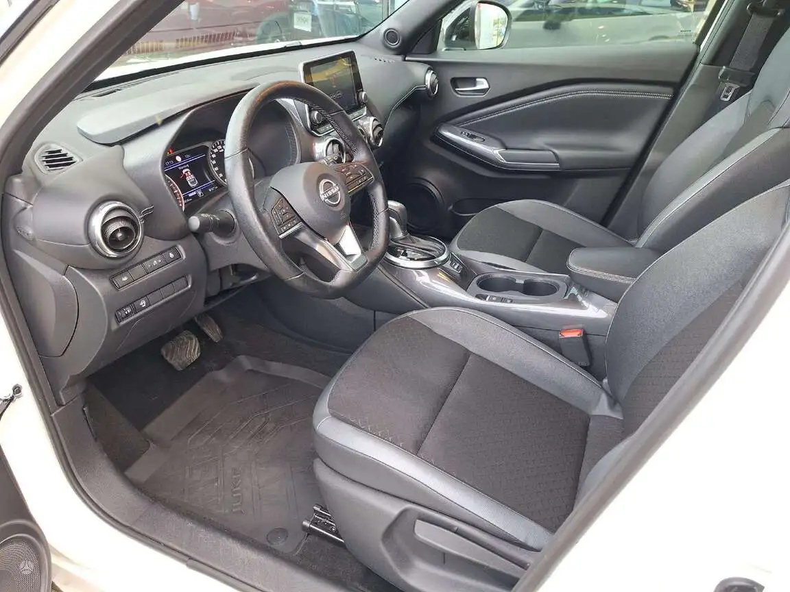 NISSAN JUKE